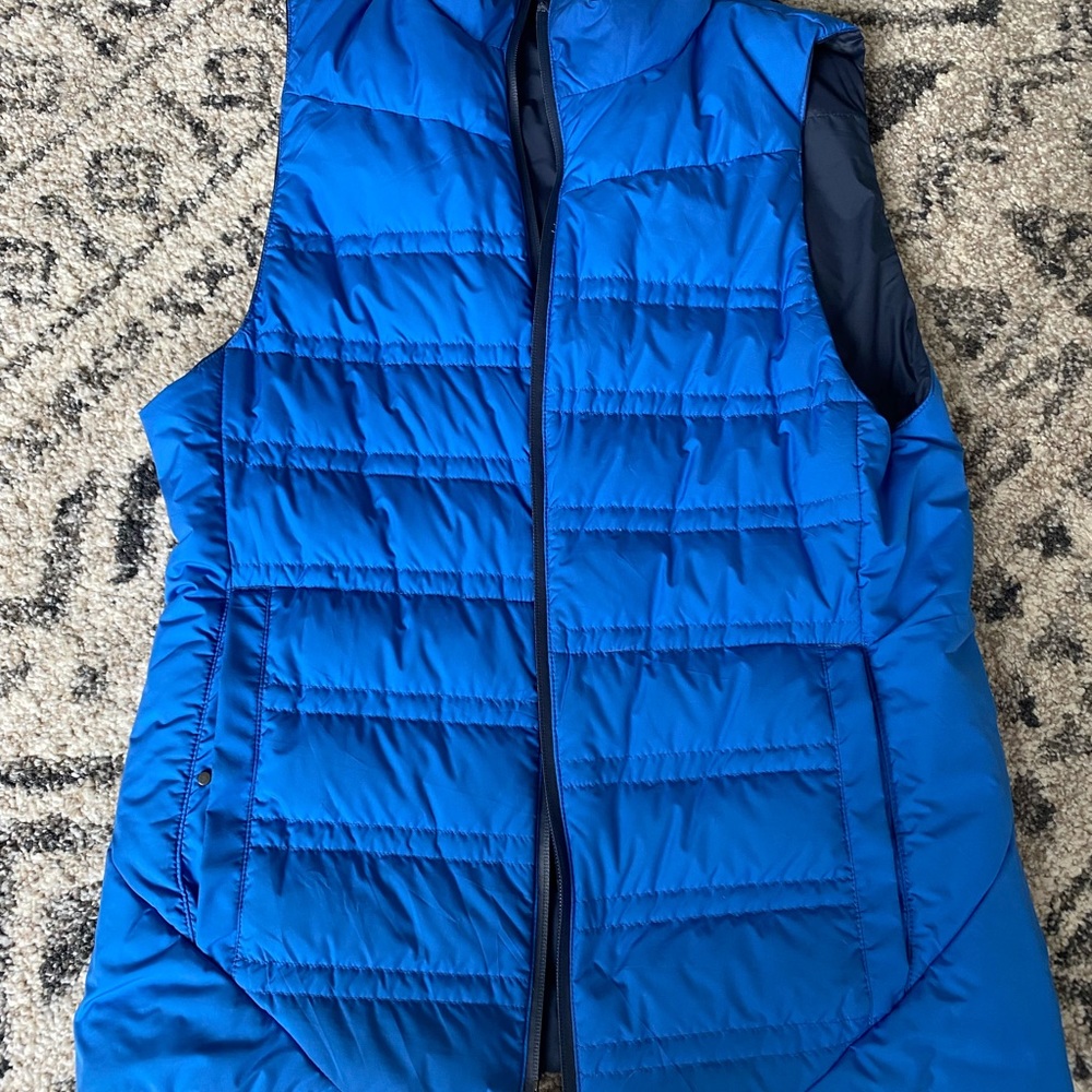 Lululemon reversible puffer vest